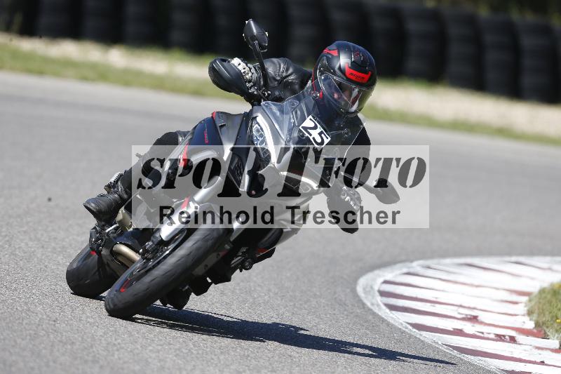 Archiv-2025/48 25.08.2025 Cornu Master School ADR/gruen-vert/25